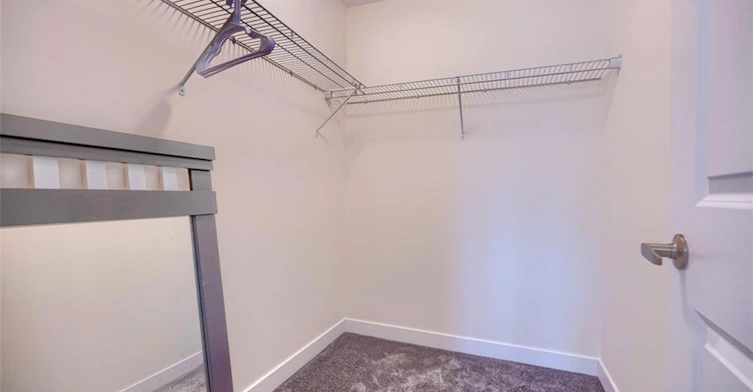 27 Garland Avenue, Cambridge, ON, N1T 0E7 - 34