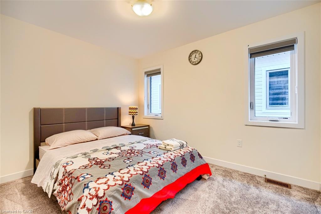 27 Garland Avenue, Cambridge, ON, N1T 0E7 - 35