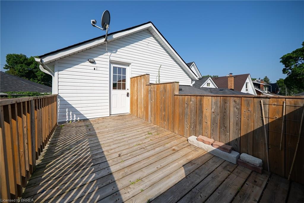 UPPER-20 Fair Avenue, Brantford, ON, N3S 2M5 - 4