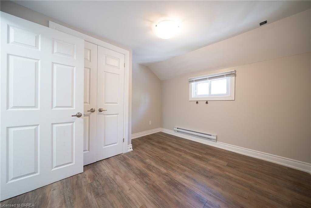 UPPER-20 Fair Avenue, Brantford, ON, N3S 2M5 - 10