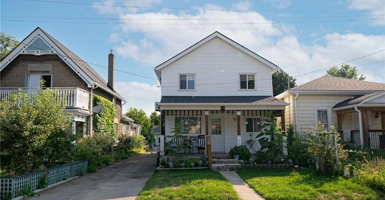 UPPER-20 Fair Avenue, Brantford, ON, N3S 2M5