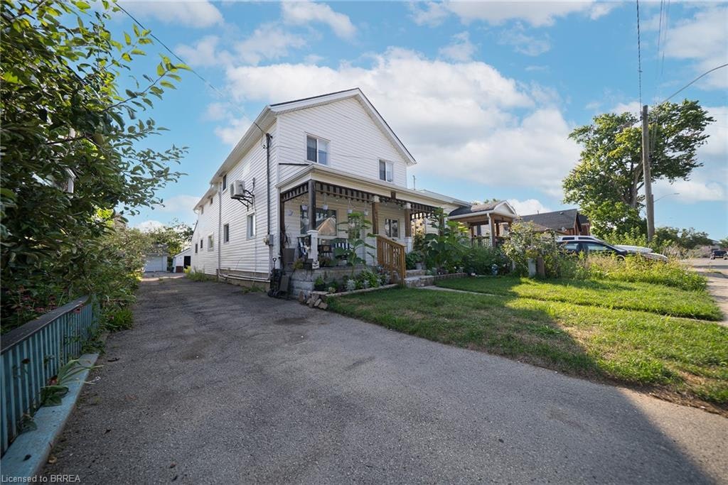 UPPER-20 Fair Avenue, Brantford, ON, N3S 2M5 - 2