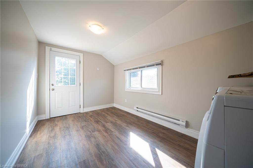 UPPER-20 Fair Avenue, Brantford, ON, N3S 2M5 - 5