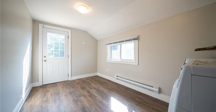 UPPER-20 Fair Avenue, Brantford, ON, N3S 2M5 - 5