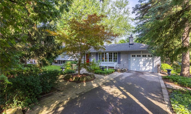401 Cairncroft Road