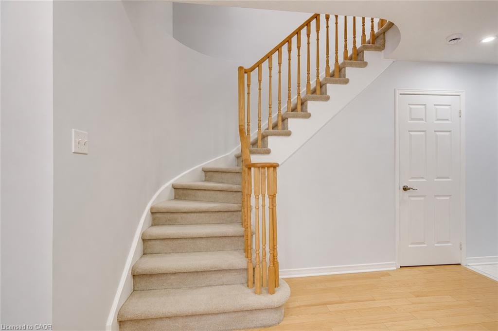 1793 Creek Way, Burlington, ON, L7L 6R1 - 10
