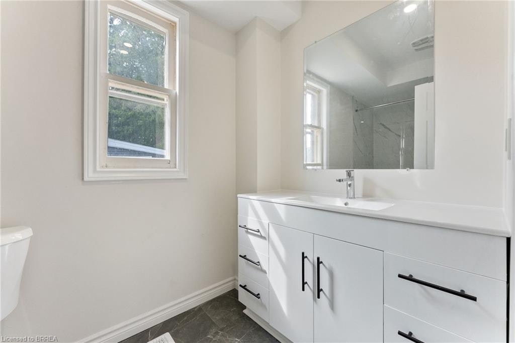 LOWER-150 Elgin Street, Brantford, ON, N3S 5A5 - 7