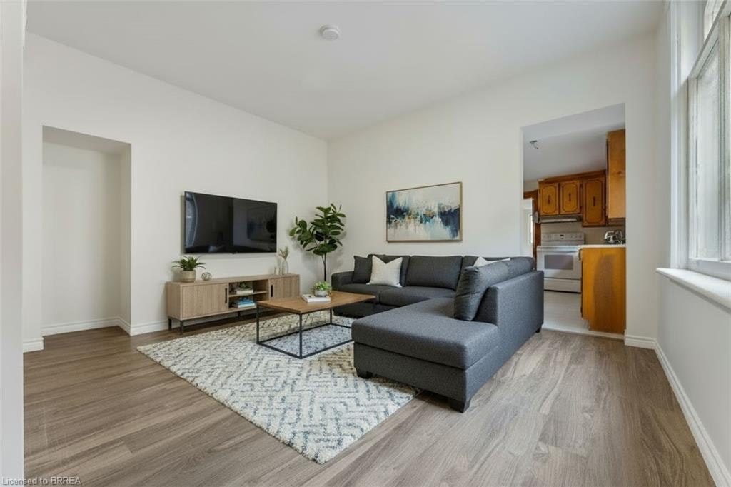 LOWER-150 Elgin Street, Brantford, ON, N3S 5A5 - 3