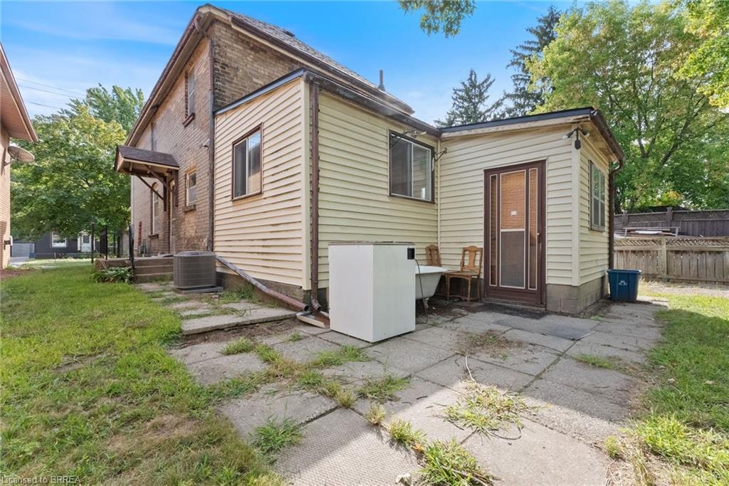 LOWER-150 Elgin Street, Brantford, ON, N3S 5A5 - 11