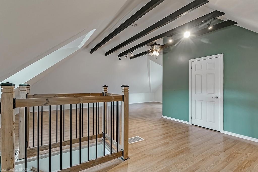 UPPER-153 Drummond Street, Brantford, ON, N3S 6A4 - 21