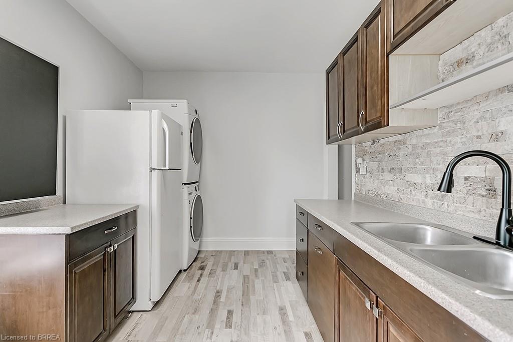 UPPER-153 Drummond Street, Brantford, ON, N3S 6A4 - 6
