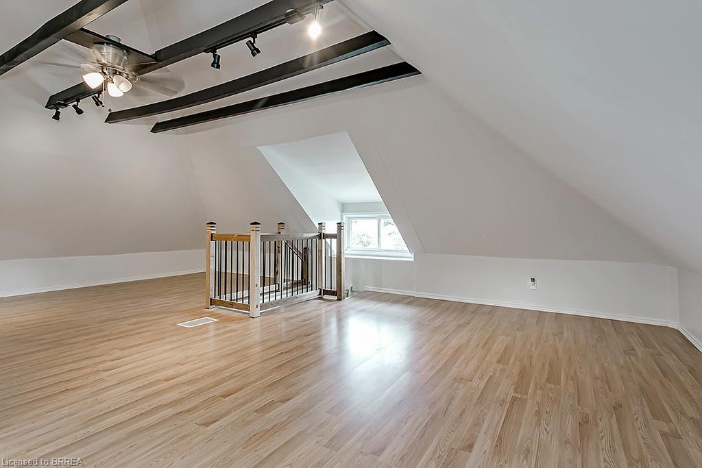 UPPER-153 Drummond Street, Brantford, ON, N3S 6A4 - 25