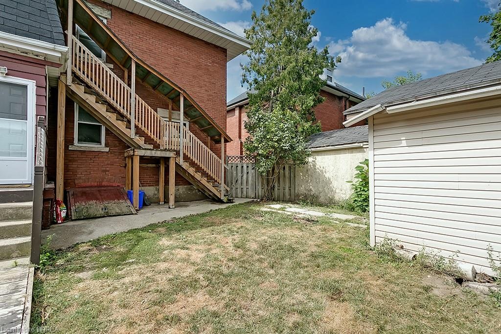 UPPER-153 Drummond Street, Brantford, ON, N3S 6A4 - 31