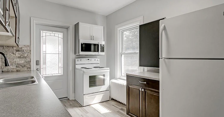 UPPER-153 Drummond Street, Brantford, ON, N3S 6A4 - 4
