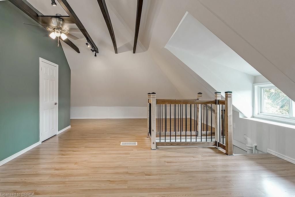 UPPER-153 Drummond Street, Brantford, ON, N3S 6A4 - 26