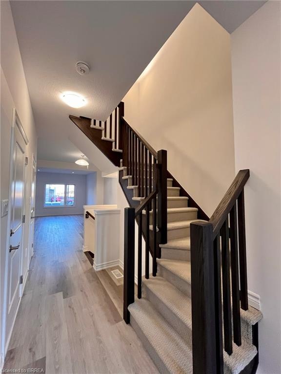 2-461 Blackburn Drive, Brantford, ON, N3T 0W9 - 2