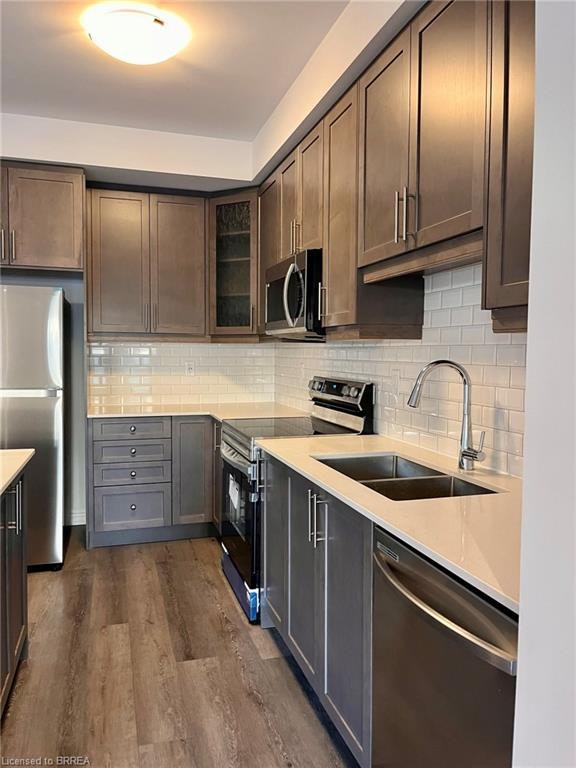 2-461 Blackburn Drive, Brantford, ON, N3T 0W9 - 6