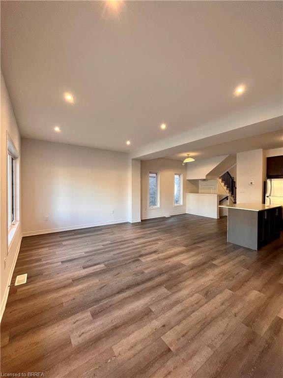 2-461 Blackburn Drive, Brantford, ON, N3T 0W9 - 3