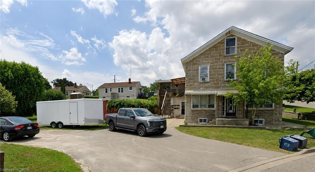 55 John Street N, Thorold, ON, L2V 2S7