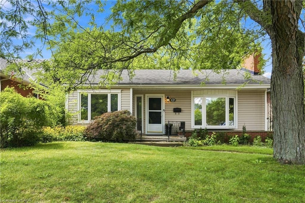 Main-17 Rita Street, Hamilton, ON, L9H 4S1