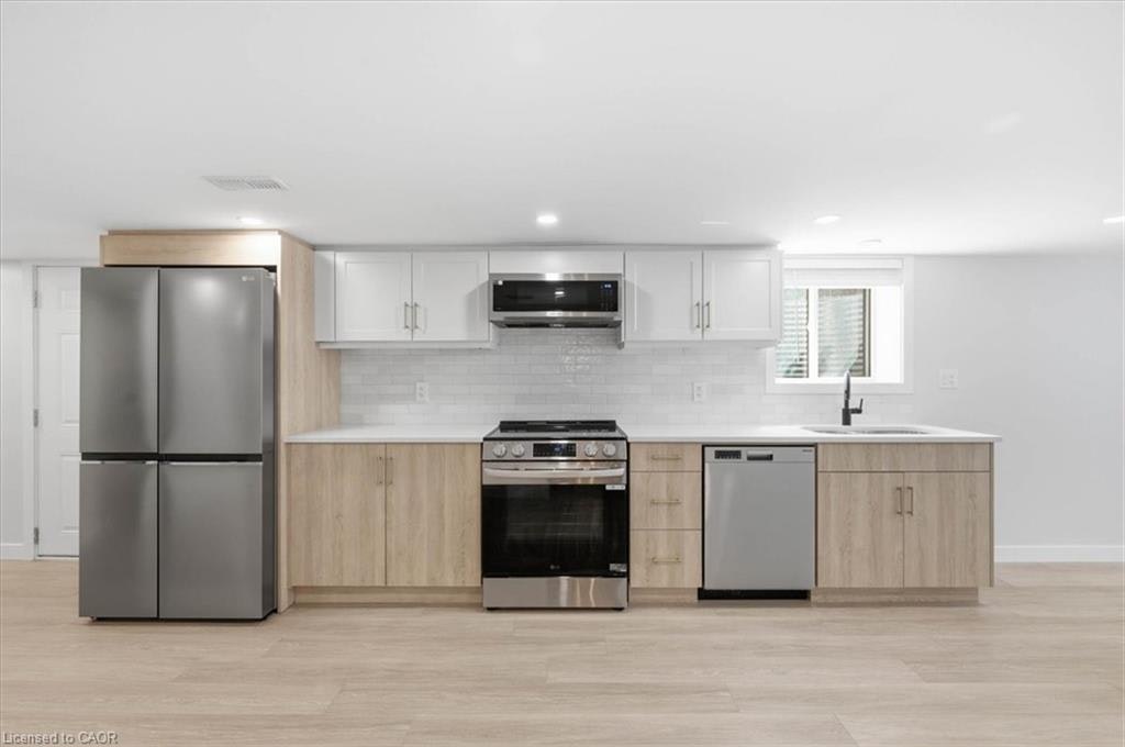 2-10 Cardinal Crescent N, Waterloo, ON, N2J 2E4 - 10