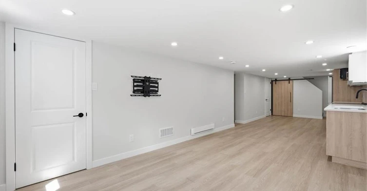 2-10 Cardinal Crescent N, Waterloo, ON, N2J 2E4 - 17