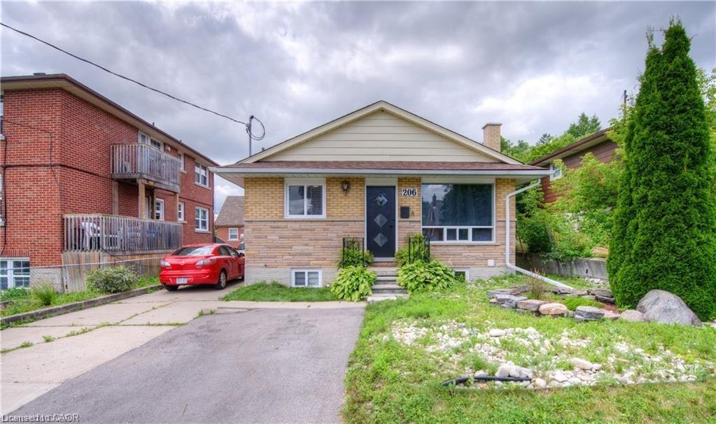 B-206 Lorne Avenue, Kitchener, ON, N2M 3Y7