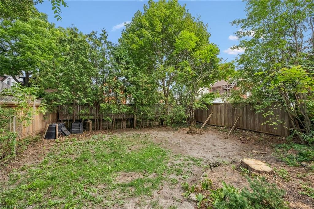 46 Pequegnat Avenue, Kitchener, ON, N2H 1R8 - 36