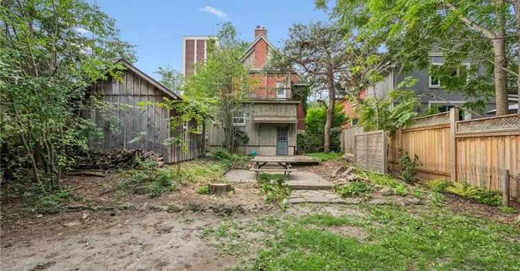 46 Pequegnat Avenue, Kitchener, ON, N2H 1R8 - 37