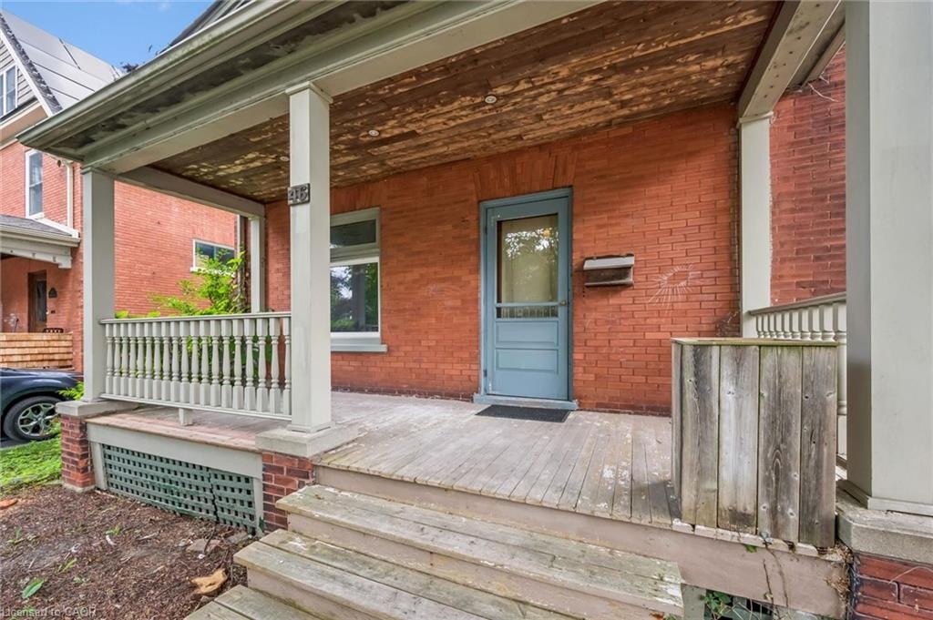 46 Pequegnat Avenue, Kitchener, ON, N2H 1R8 - 3