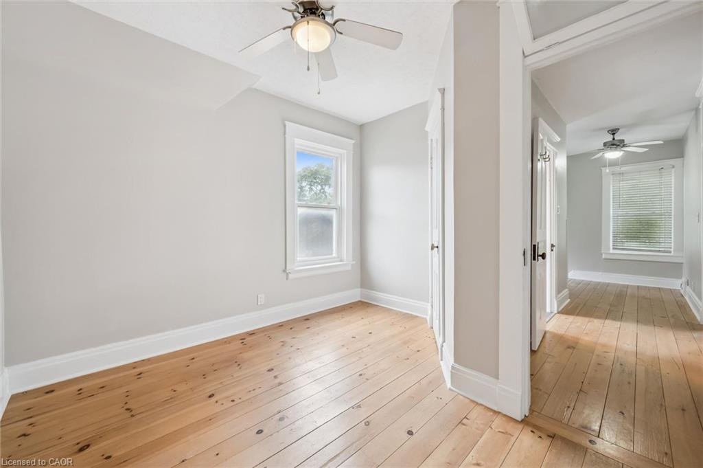 46 Pequegnat Avenue, Kitchener, ON, N2H 1R8 - 22