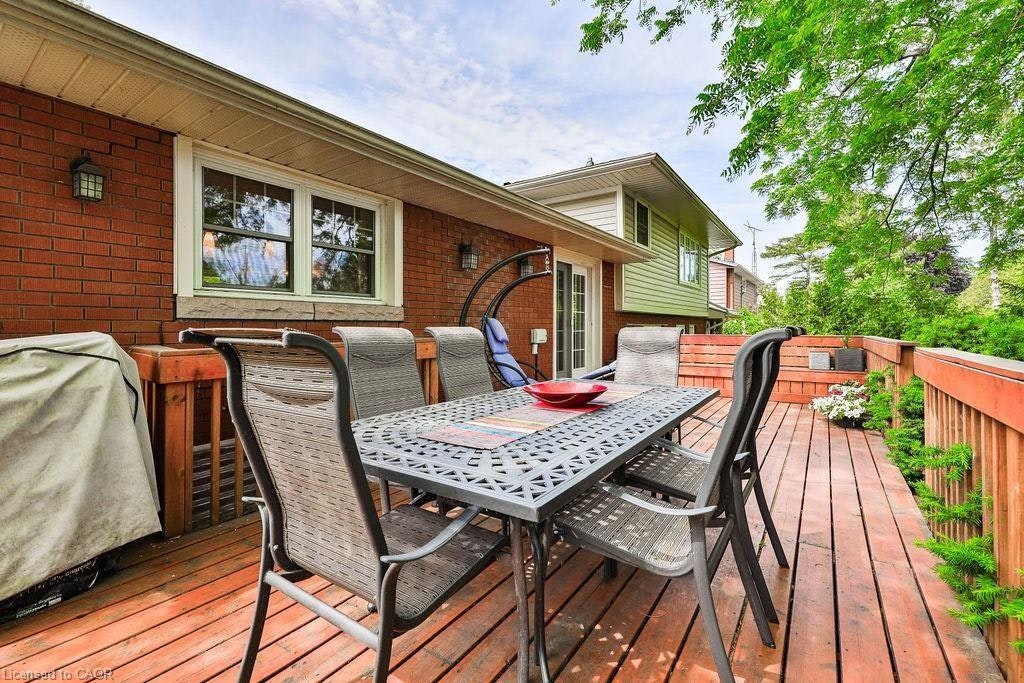 203 Penn Drive, Burlington, ON, L7N 2B6 - 16