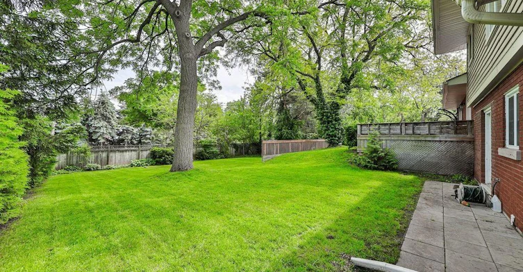 203 Penn Drive, Burlington, ON, L7N 2B6 - 20