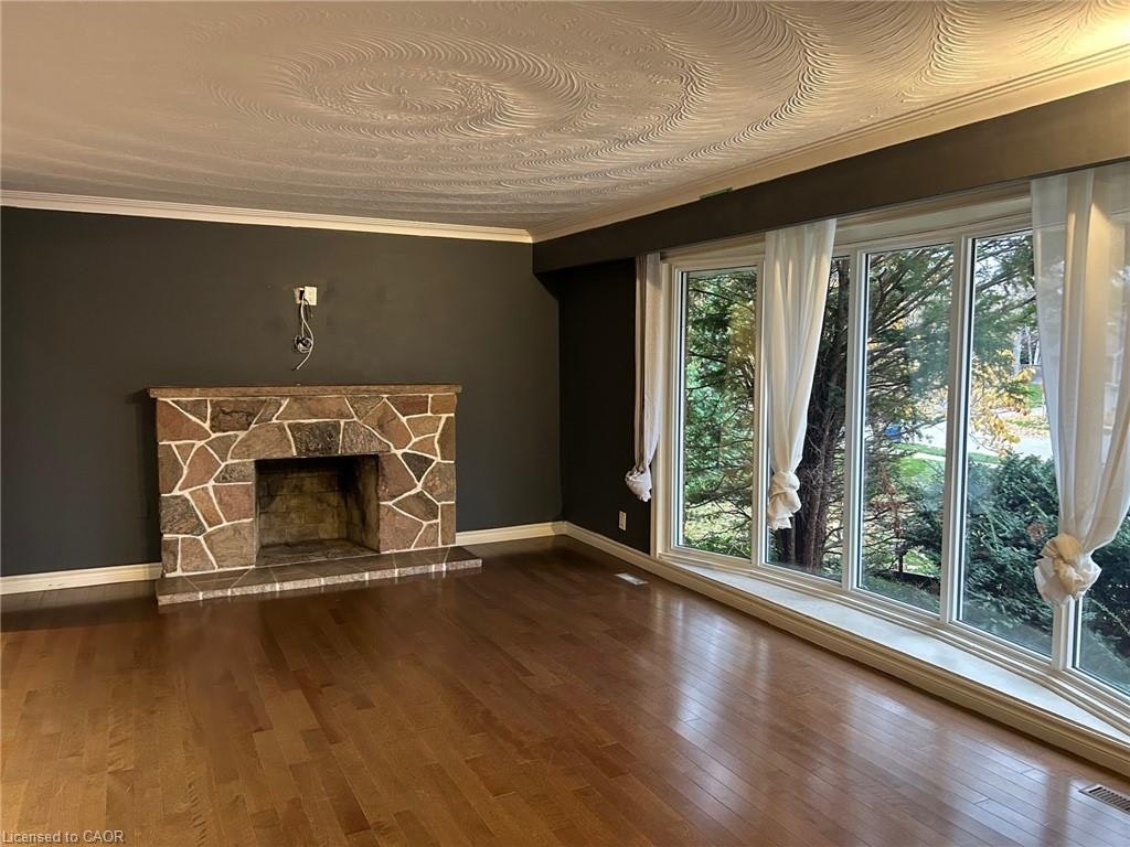 203 Penn Drive, Burlington, ON, L7N 2B6 - 8