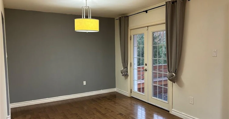 203 Penn Drive, Burlington, ON, L7N 2B6 - 5