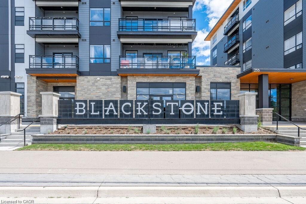 512-247 Northfield Drive E, Waterloo, ON, N2K 0G9