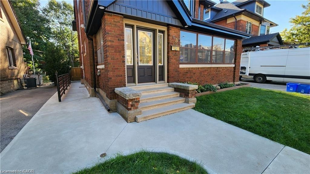 2-63 Holton Avenue S, Hamilton, ON, L8M 2L4