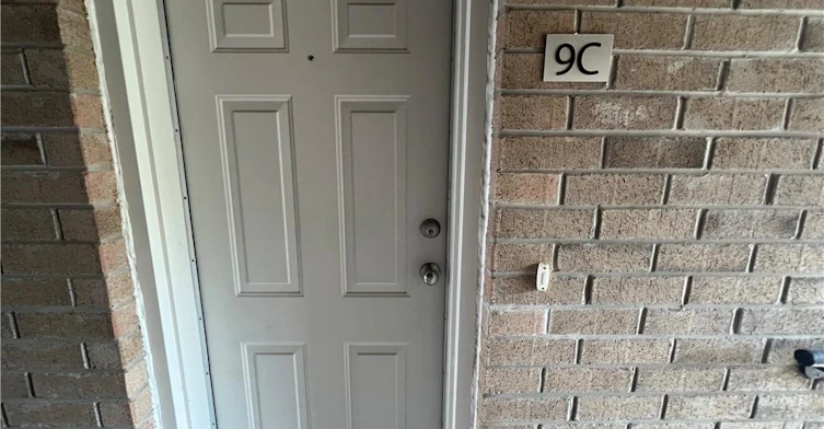 9C-185 Windale Crescent, Kitchener, ON, N2E 0G3 - 2