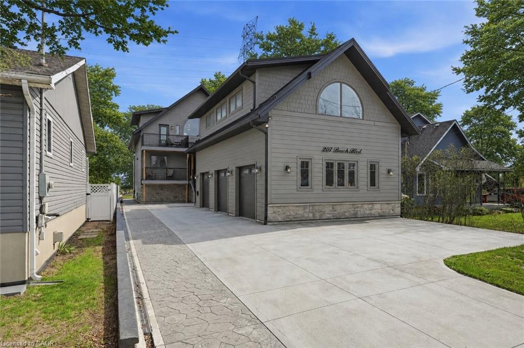 207 Beach Boulevard, Hamilton, ON, L8H 6V8