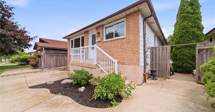 Main-59 Aterno Drive, Hamilton, ON, L9C 5S4 - 2