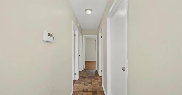 Main-59 Aterno Drive, Hamilton, ON, L9C 5S4 - 10