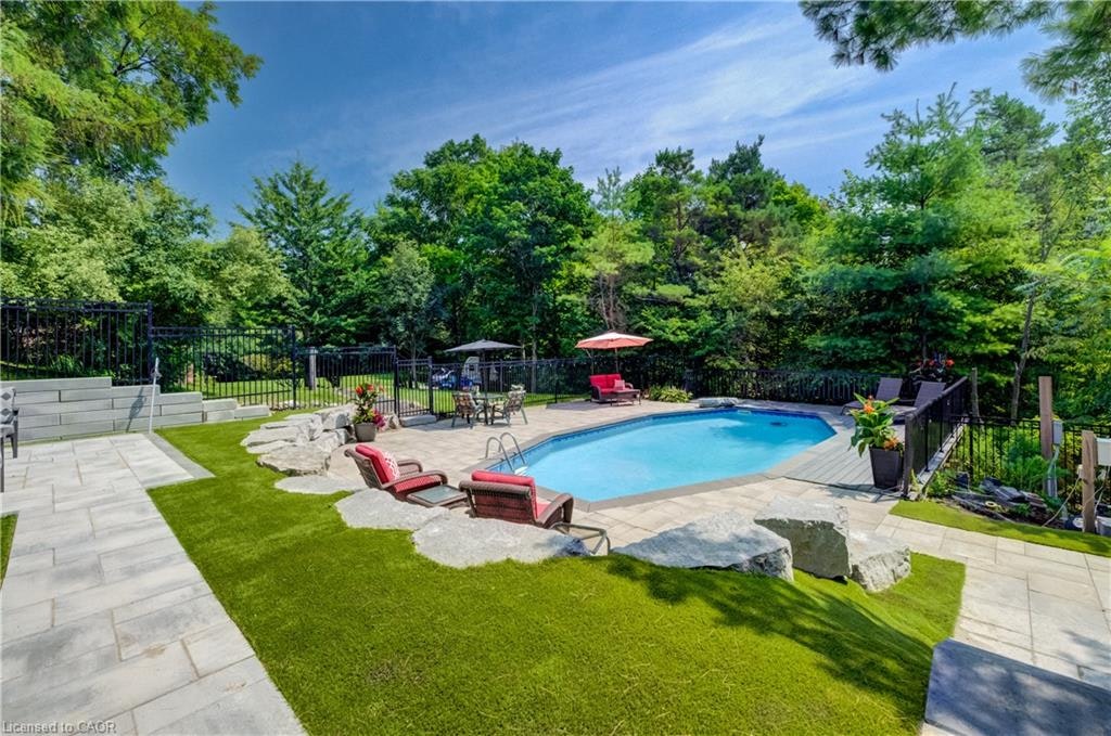 7664 Maltby Road E, Puslinch, ON, N0B 2J0