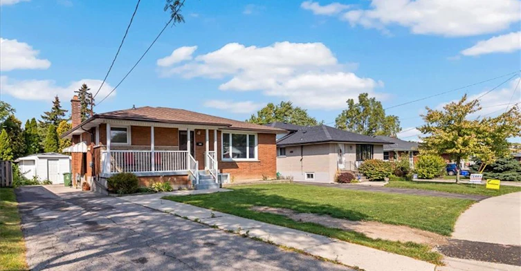 Lower-161 Hoover Crescent, Hamilton, ON, L9A 3H2