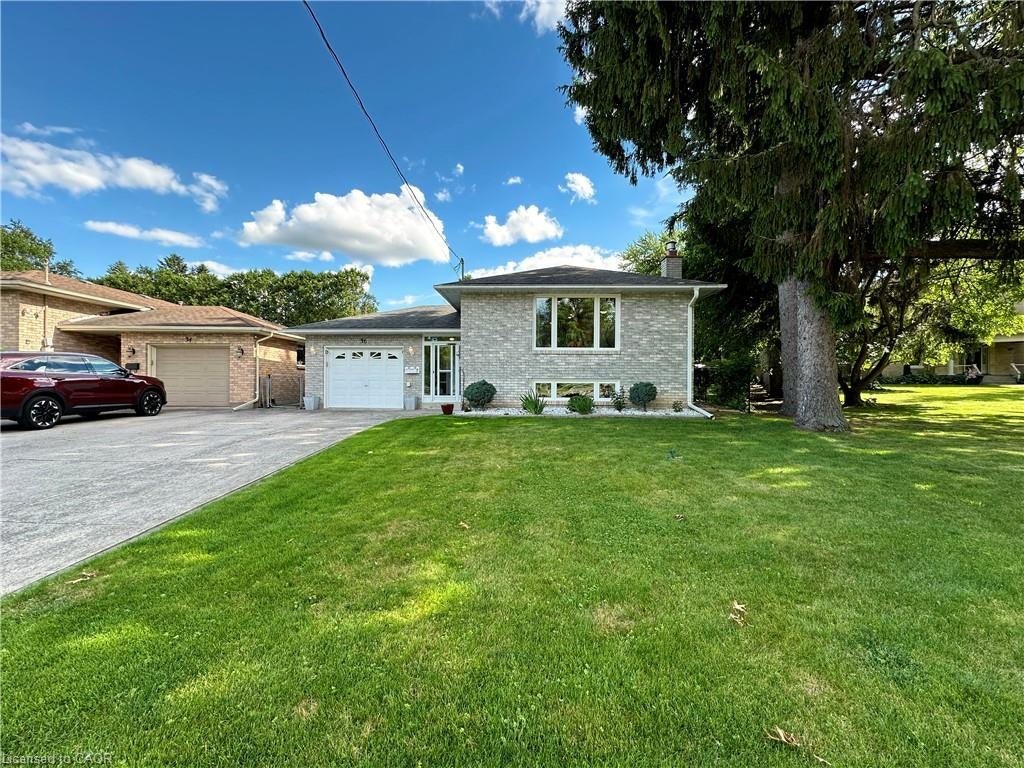36 Oakhill Drive, Brantford, ON, N3T 1R1