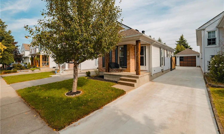 57 Wake Robin Drive
