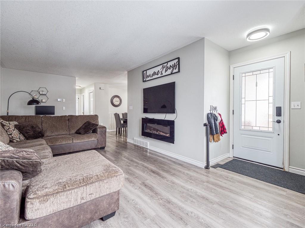 #main-819 John Street, Woodstock, ON, N4S 1R4 - 2
