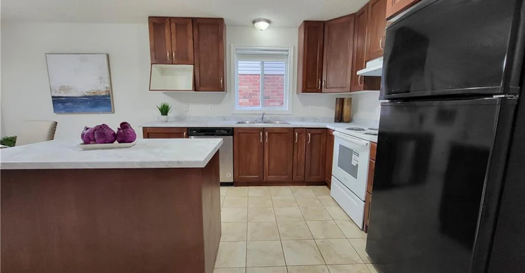 A-128 Udvari Crescent, Kitchener, ON, N2N 3P6 - 5