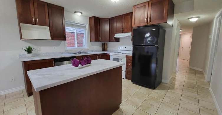 A-128 Udvari Crescent, Kitchener, ON, N2N 3P6 - 4