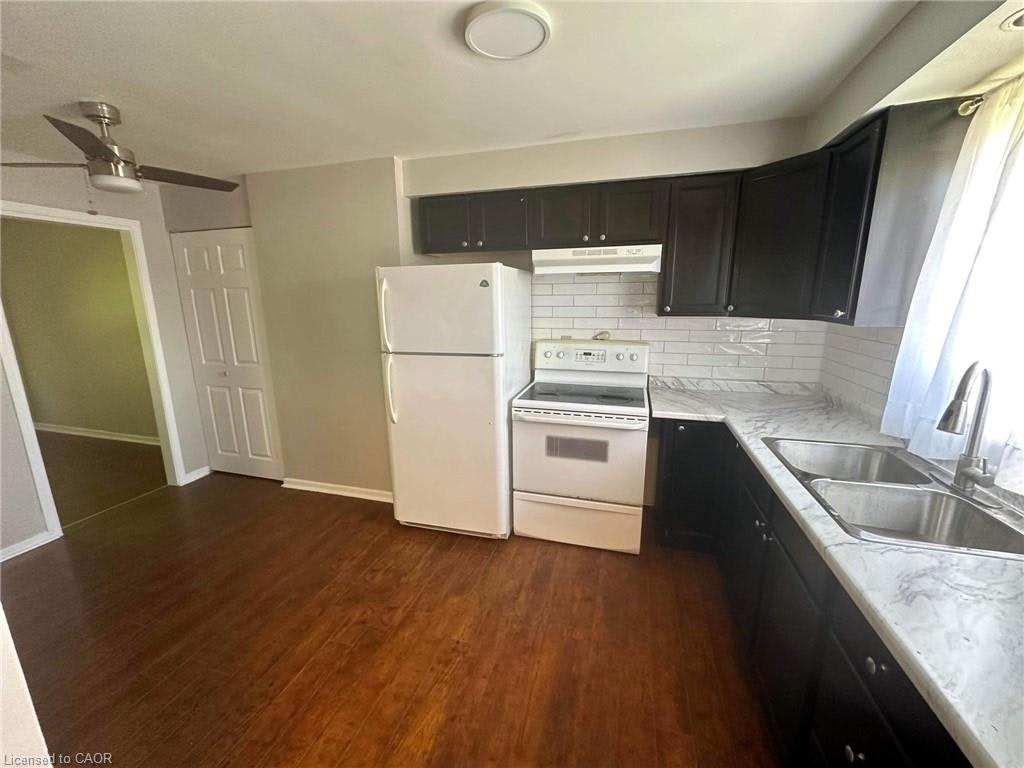 72-165 Green Valley Drive, Kitchener, ON, N2P 1K3 - 4