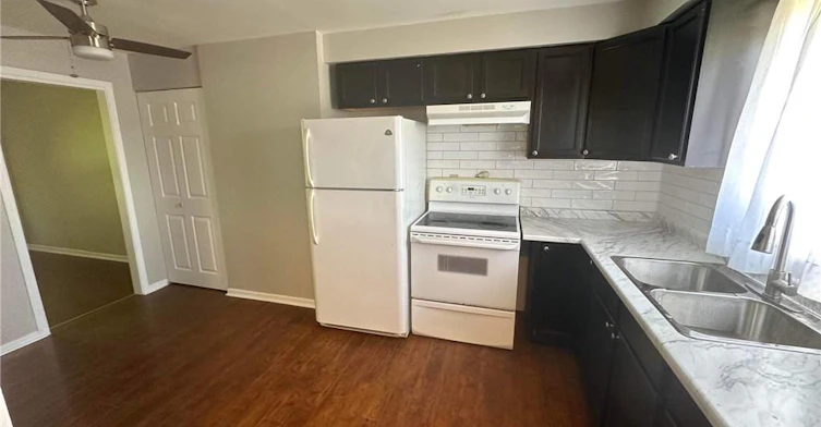 72-165 Green Valley Drive, Kitchener, ON, N2P 1K3 - 4